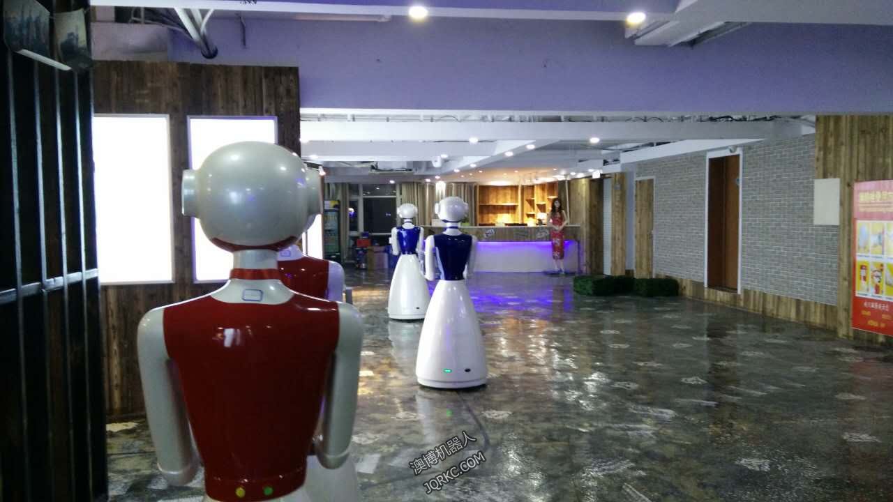 機(jī)器人通過(guò)觸覺(jué)來(lái)感知世界